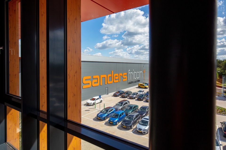 Het gemak van Warehousing en Distributie in één hand